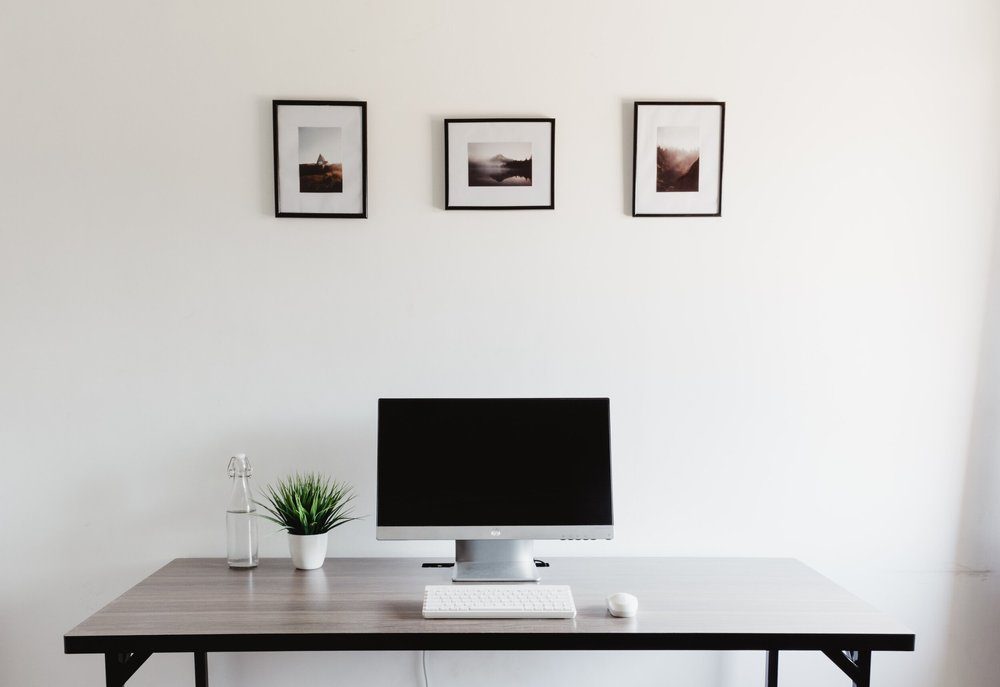 Set Up For Success: A Minimalist Desk Space in 5 Easy Steps